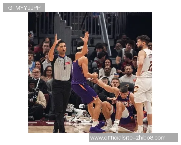 太阳队与骑士队的对决超越四人引发的精彩瞬间与战术分析